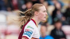 Giants beat Raiders as Featherstone see off Leigh