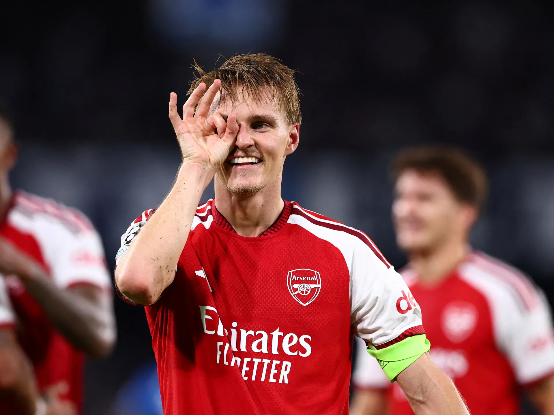 Misfiring Arsenal beat Napoli with Odegaard stunner in Champions League