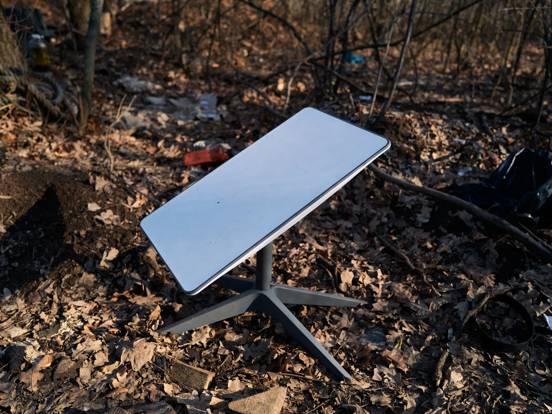 What is Starshield, and who limited Ukraine’s access to it?