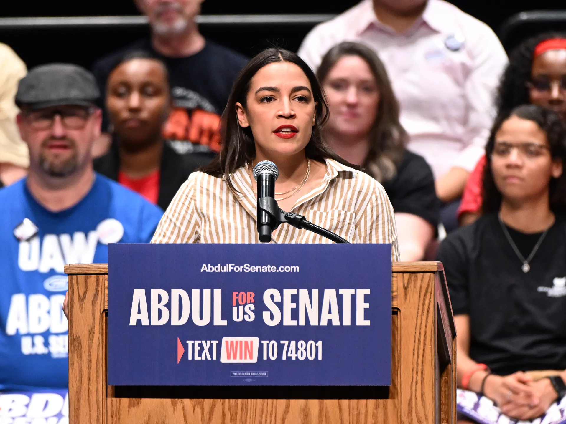 AOC transfers $1m to Michigan candidate El-Sayed in progressive push