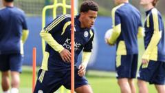 Man Utd locked in talks for Leicester midfielder Page