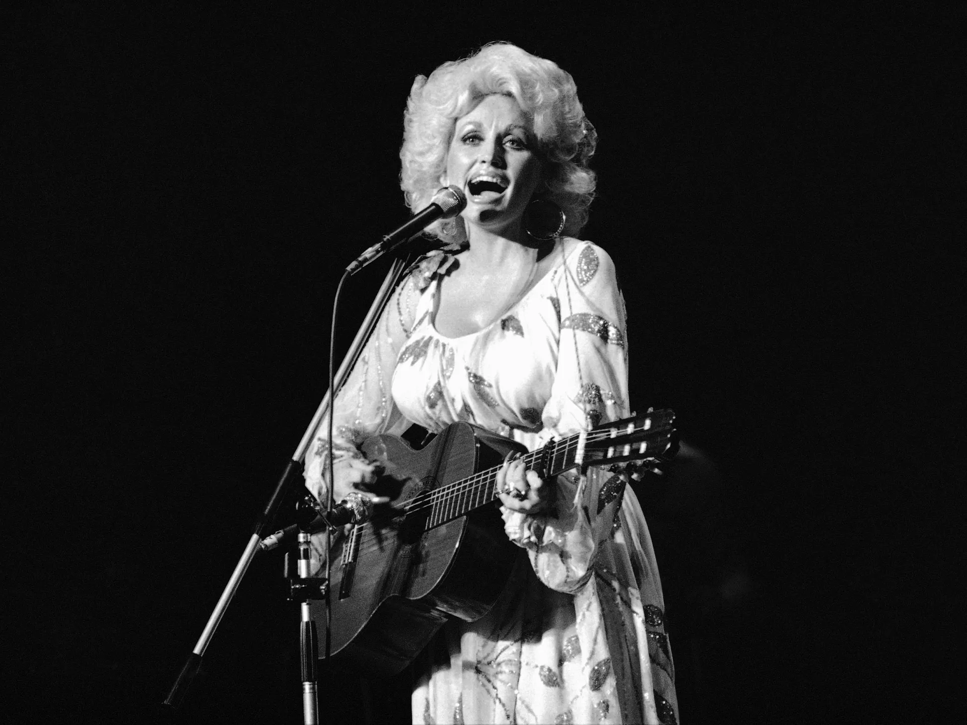 Dolly Parton, beloved US country music icon, dies at 80
