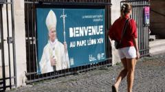 Hundreds of thousands expected in Paris for Pope's visit