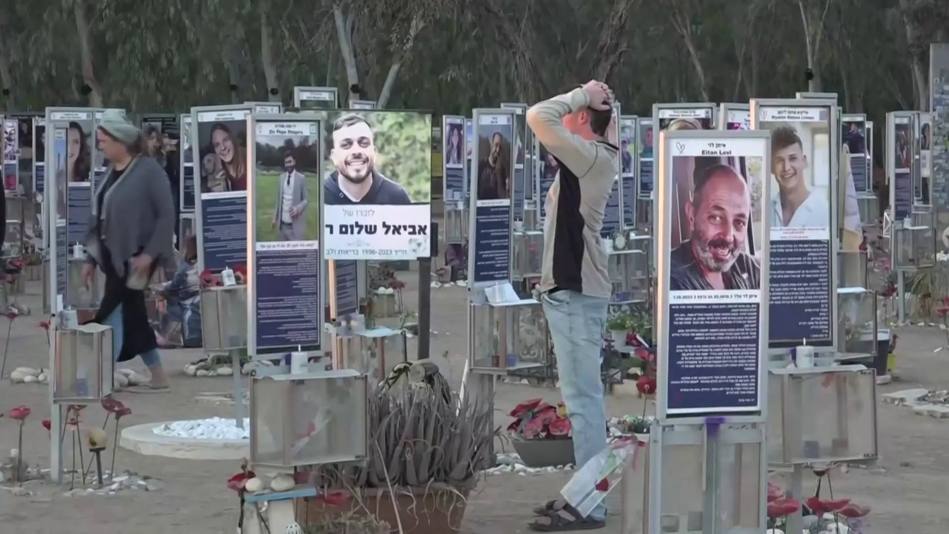 Israelis pause to mark October 7 Hamas-attack anniversary