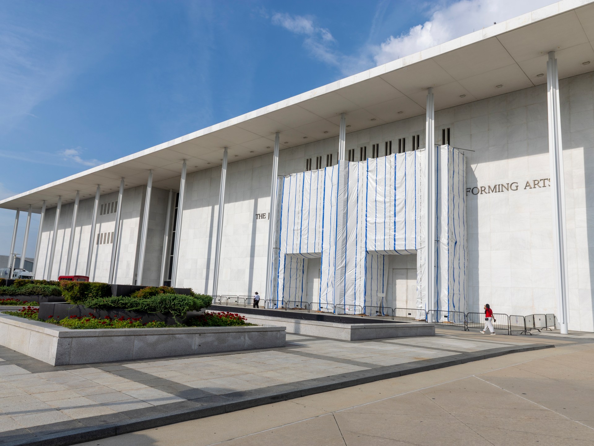 Kennedy Center closes amid financial crisis and Trump name dispute