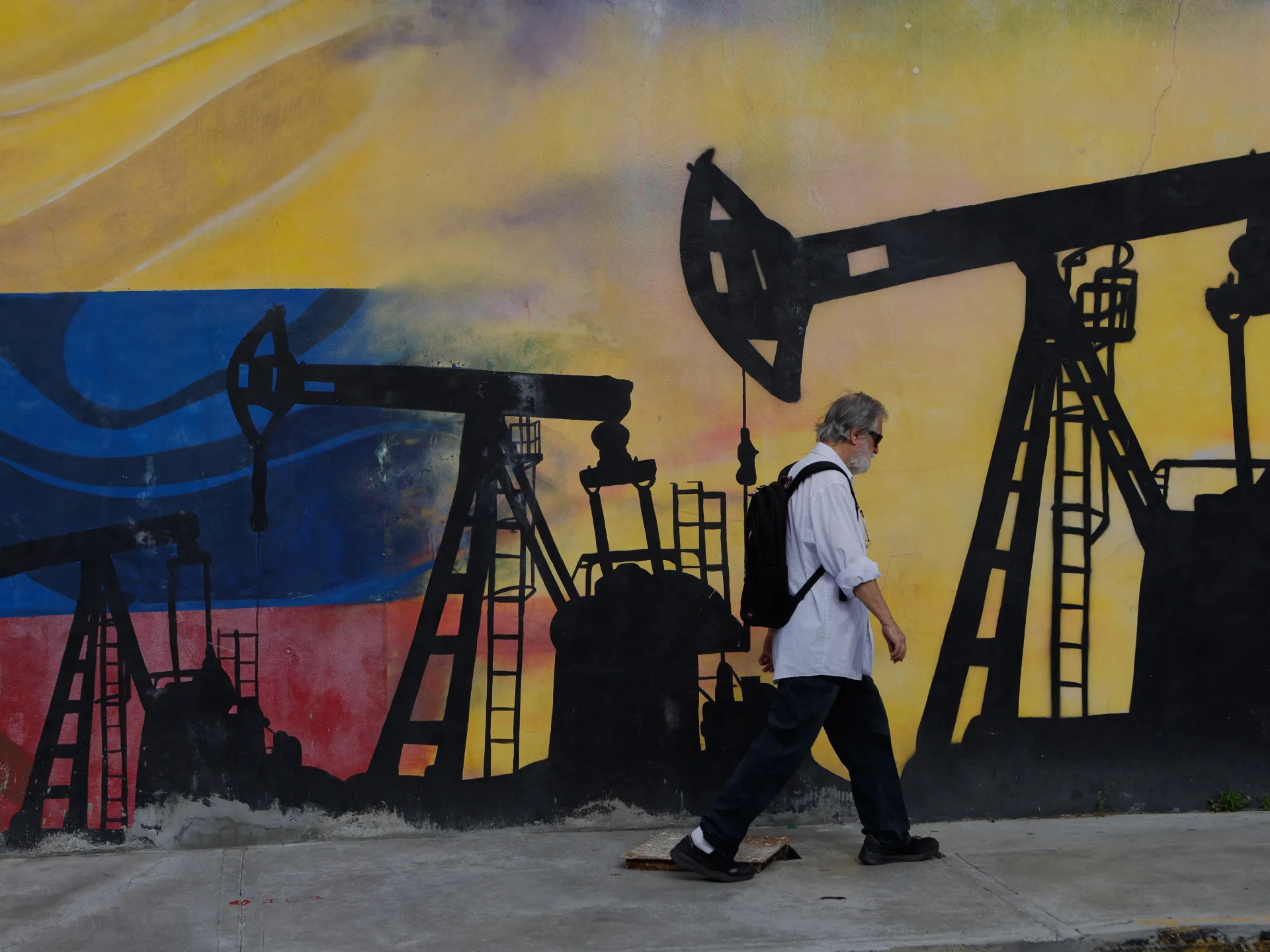 Trump says US will refill its petroleum reserves using Venezuelan oil