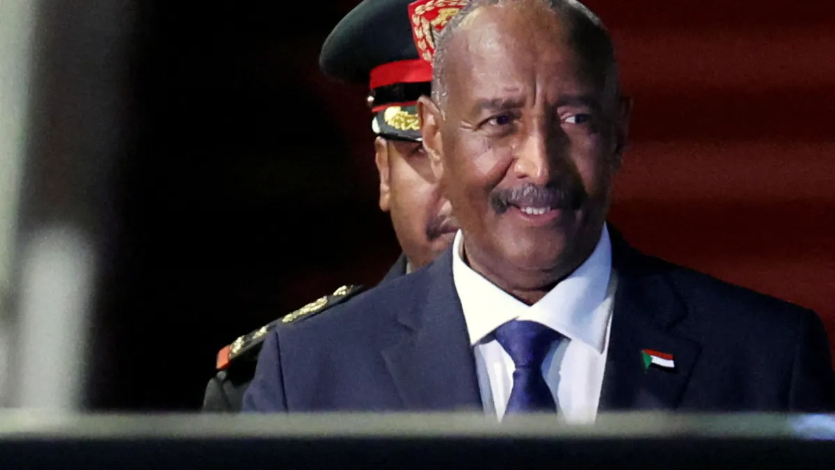 Sudan’s army chief holds unannounced talks on national dialogue