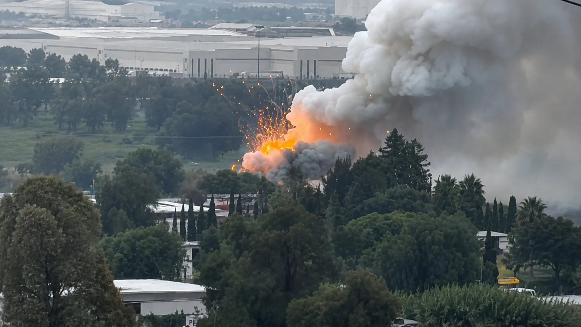 Fireworks factory goes up in smoke in Mexico