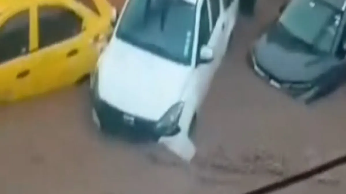 Heavy rains trigger massive flooding in Ecuador’s largest city