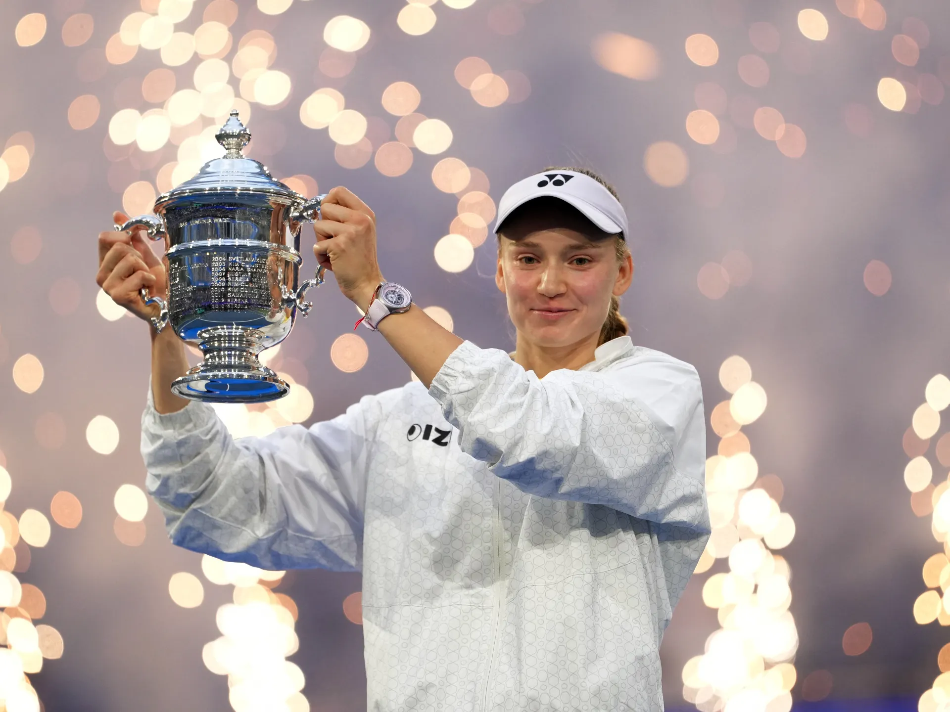 Elena Rybakina defeats Aryna Sabalenka in US Open women’s singles final