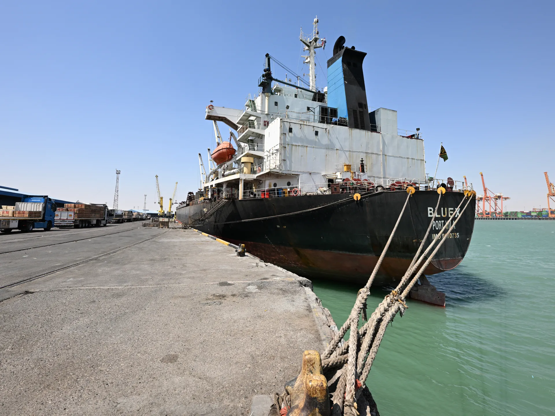 Iraq looks for oil export alternatives to the troubled Strait of Hormuz