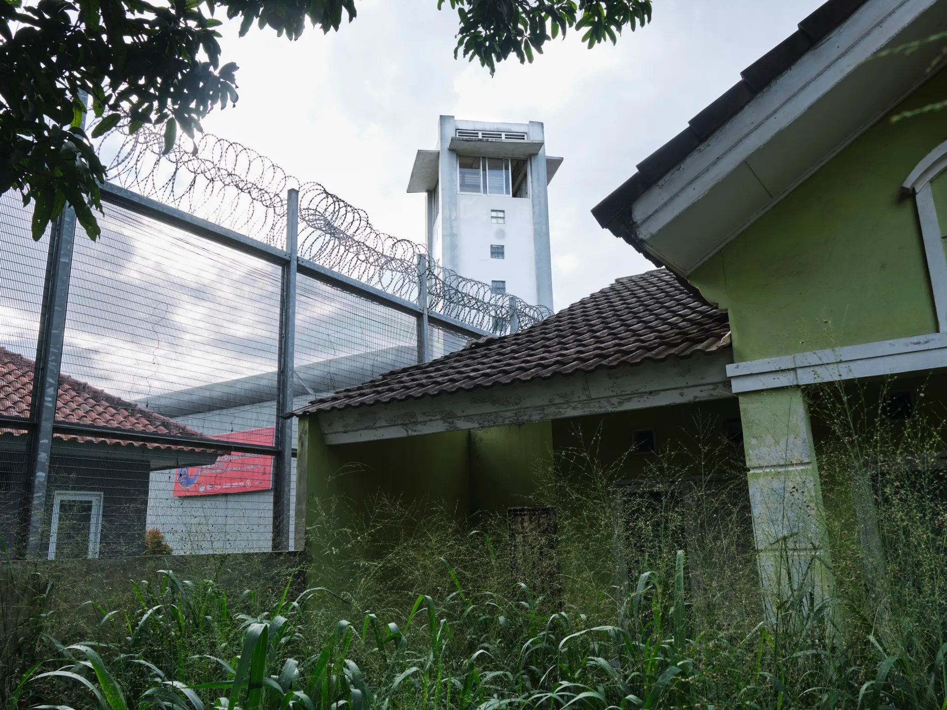 Indonesia suspends five officials over luxury apartments for inmates
