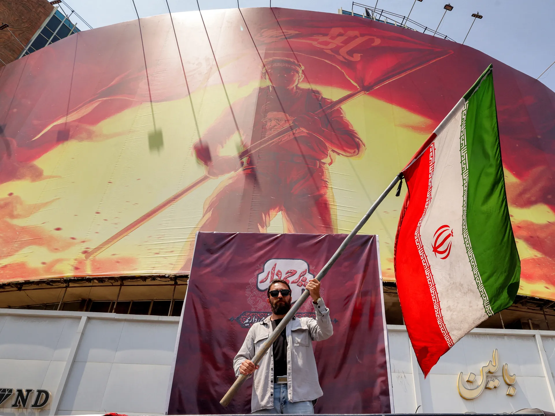 US launches new strikes against Iran as war escalates