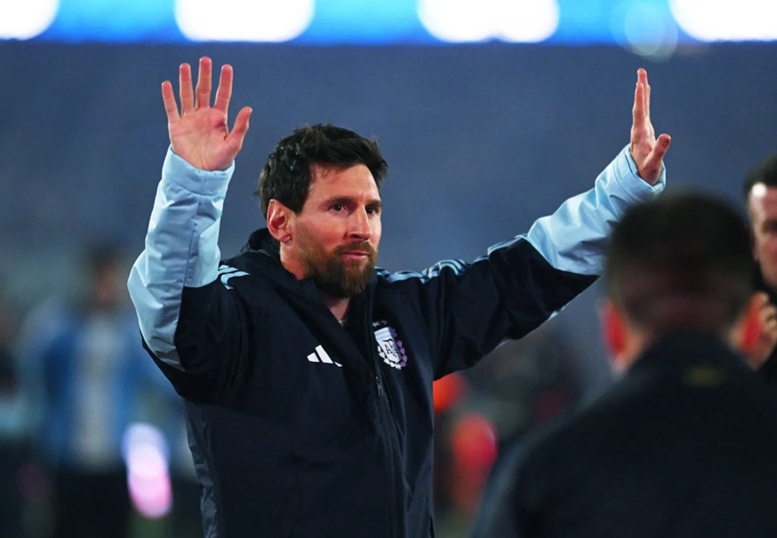 Lionel Messi plays final Argentina game to roaring Buenos Aires farewell
