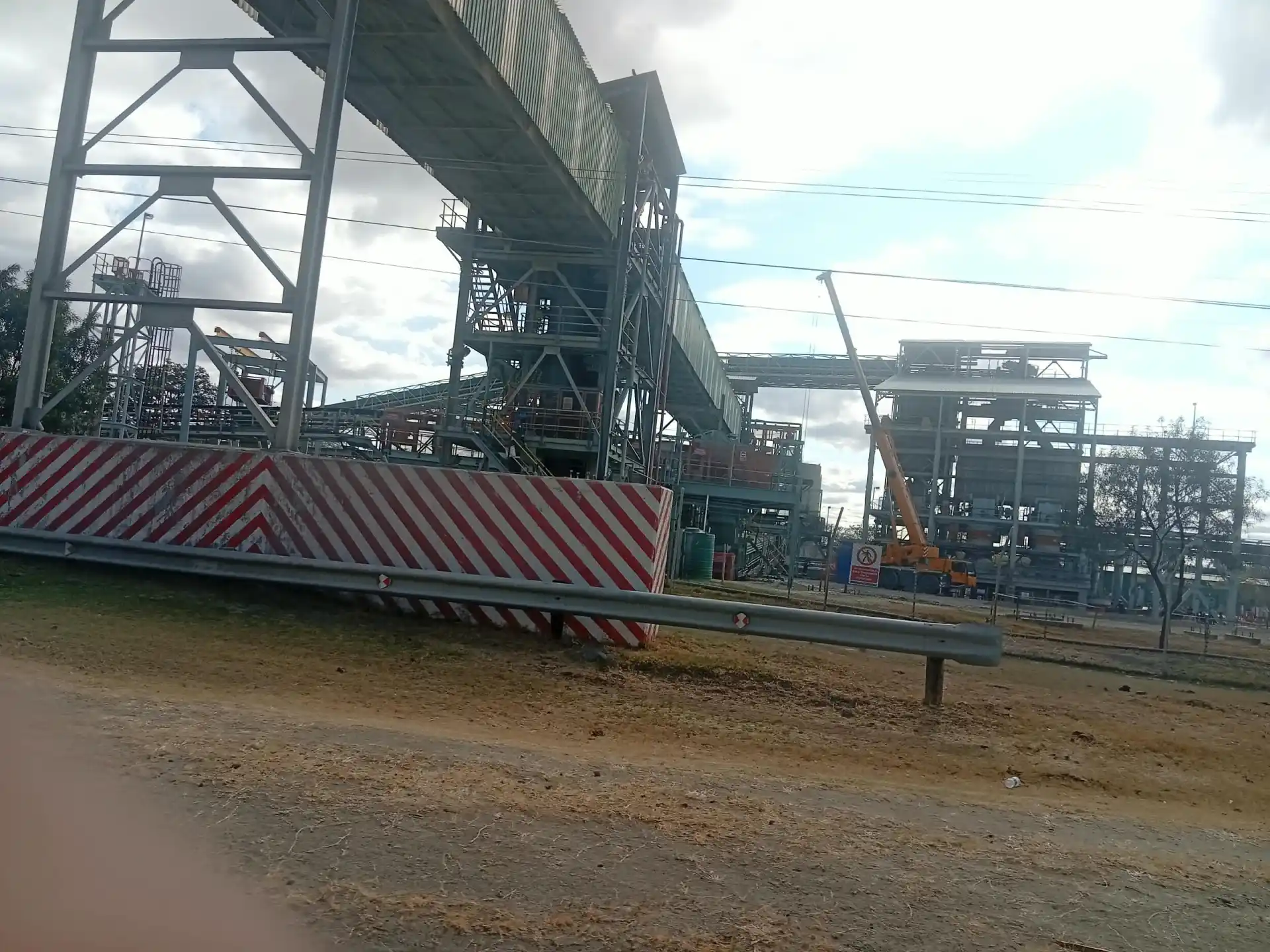 Zimbabwe’s platinum boom: Where is the wealth?