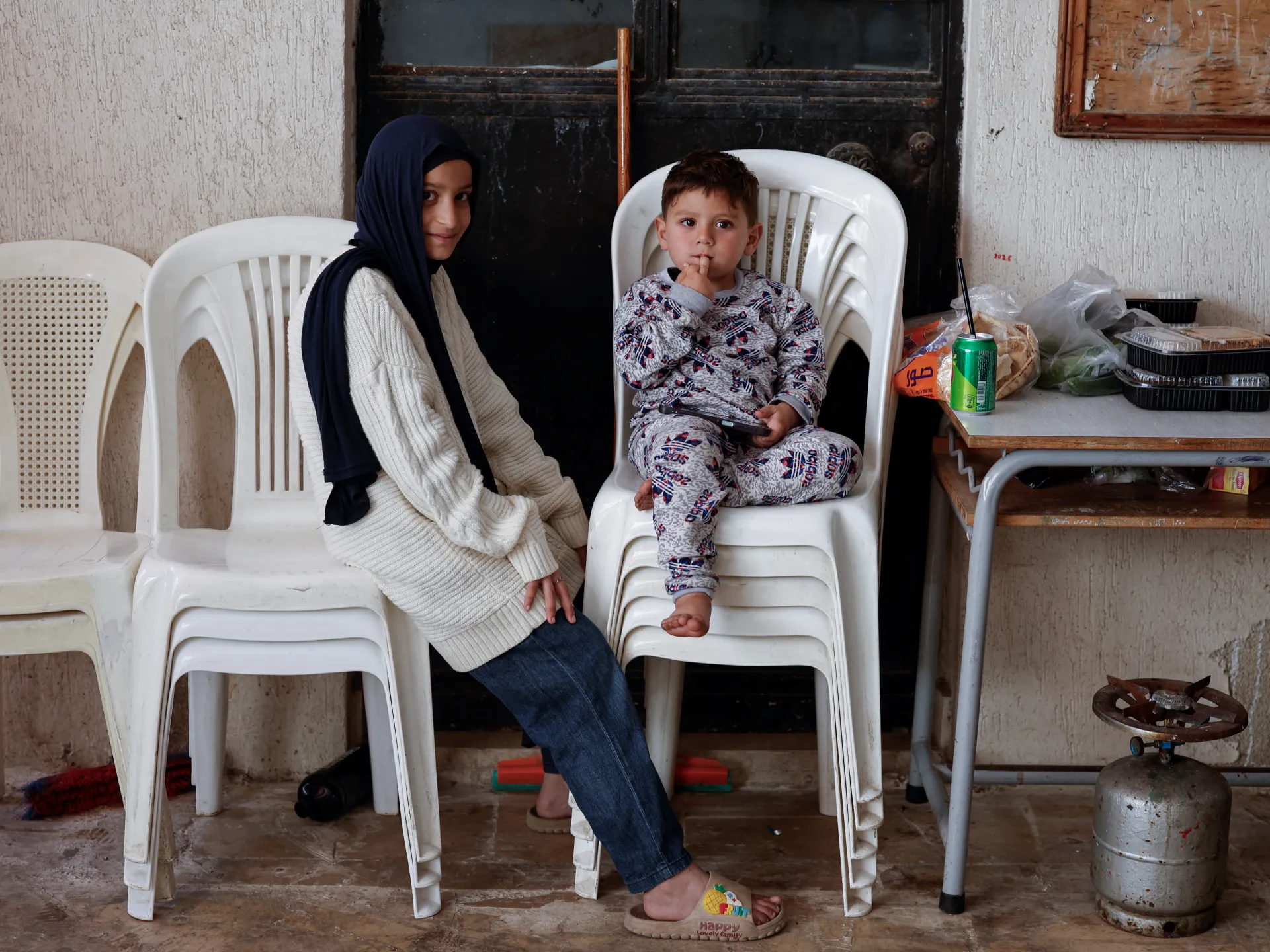 Israel’s war leaves Lebanon’s schools balancing students and the displaced