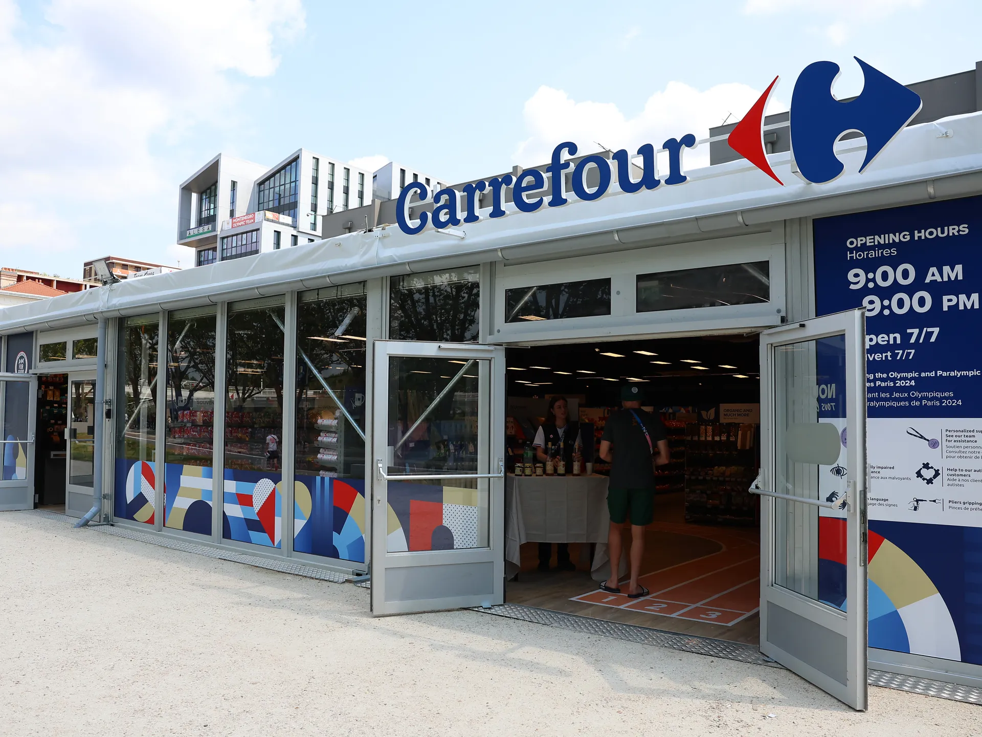 ‘Unprecedented’ cyberattack hits French supermarkets, causing food losses