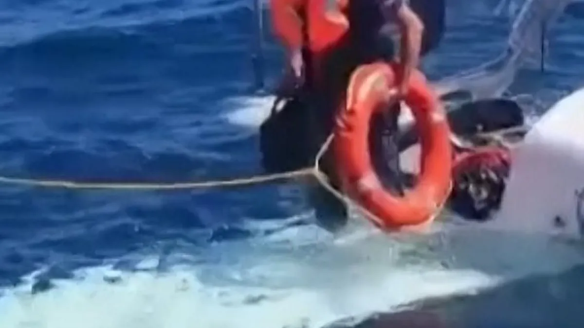Two rescued after plane makes emergency landing in Black Sea